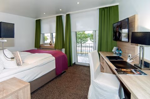 Hotel Allegro — photo 1