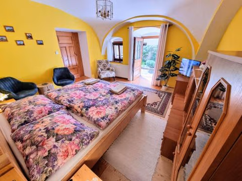 Historical house in the center Levoča with parking — foto 3