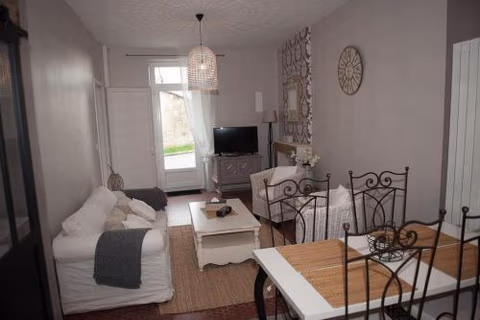 bel appartement en pierre de 88 M2 charme d’antan — foto 1