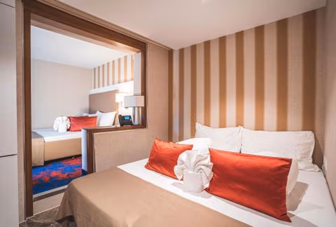 My Home Hotel - Free Parking — foto 4