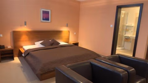 Aston Hotel — foto 2