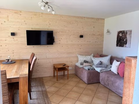 Ferienwohnung Aigisblick mit Pool und Sauna, direkt am Skihang — foto 3