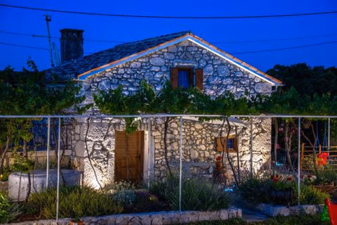 Traditional Stone House St.Anton — foto 9