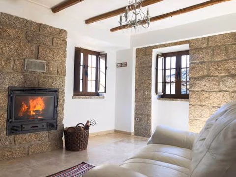 Laje House Fireplace entire house wifi — foto 6