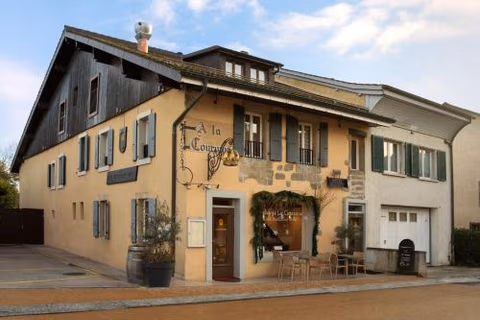 Boutique Hotel La Couronne Mies — foto 1