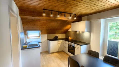 Moderne Dachwohnung im Zentrum von Wald — foto 4