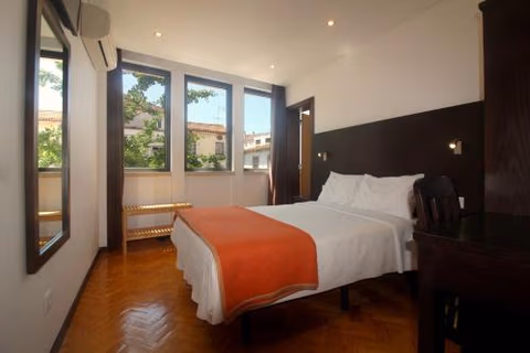 Moderna — foto 2