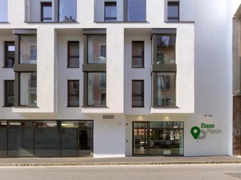 Base Nyon — foto 2