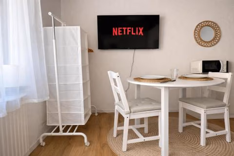 Gemütliches Studio Nähe Rheinfall - Netflix & Parkplatz — foto 3