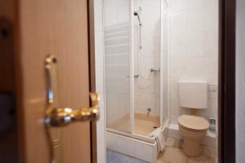 City Hotel Bauer mit Aufzug with elevator — foto 9