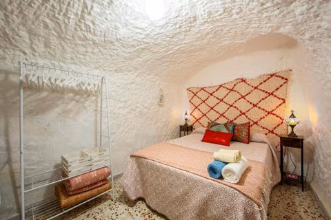 Cueva — photo 9