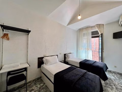 Hostal Palacios Fuencarral — photo 6