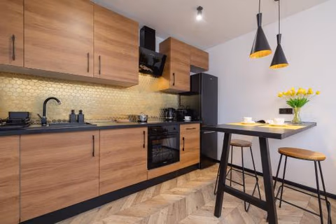 City Center One-Bedroom Apartment with Bathtub by Noclegi Renters — photo 4