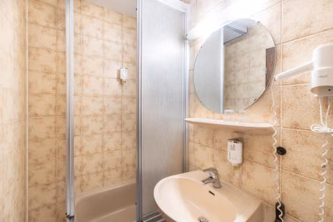 Hotel Leonet — foto 6