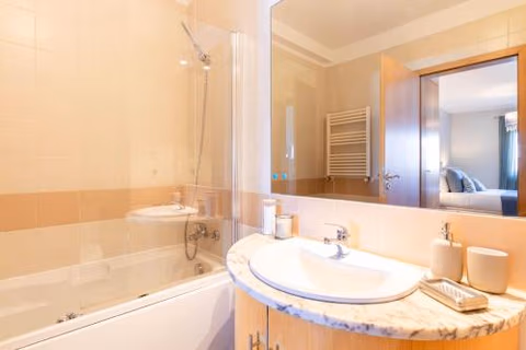 Comfortable & Quiet 3BR near Metro by LovelyStay — photo 9