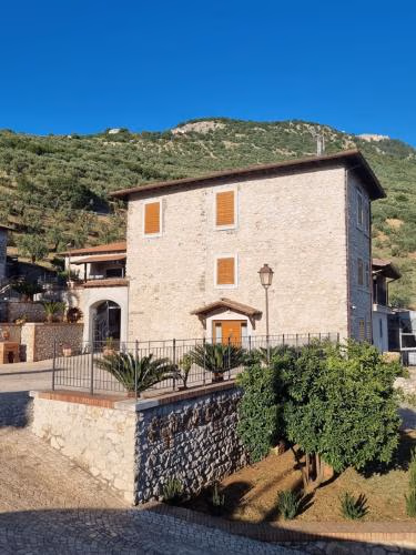 CASALE DEI PRIORI — foto 1