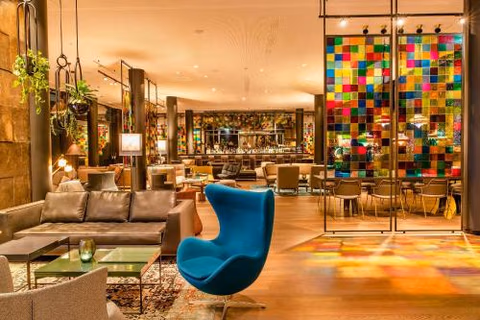 Motel One Köln-Neumarkt — photo 1