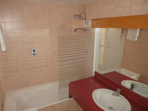 N'Atura Hôtel — foto 2