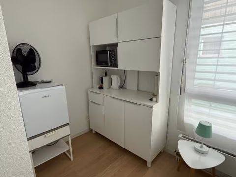 1 room studio with private bathroom — foto 3