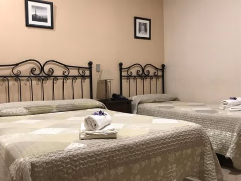 Hostal El Pilar — photo 1