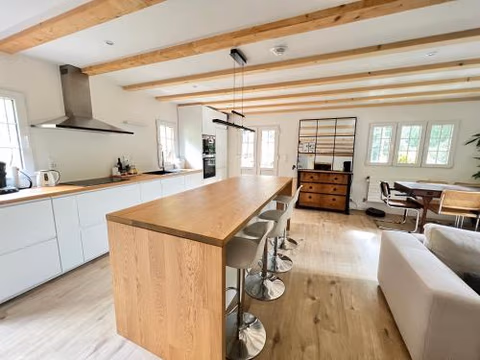 Chalet in Lausanne on edge of woods with river — foto 5