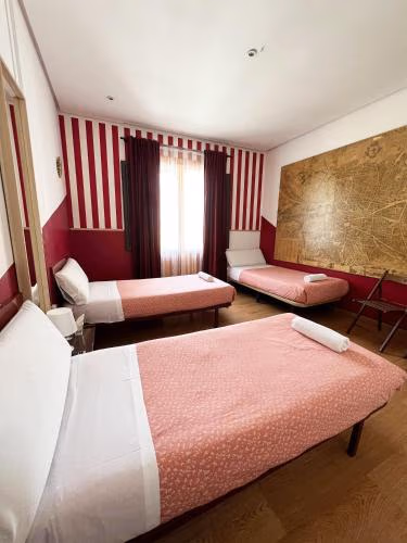 Hostal La Casa de La Plaza — foto 7