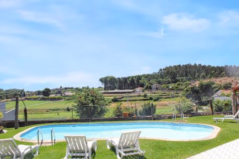 Charming House in Requião with Shared Pool — photo 1