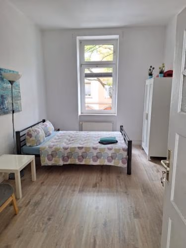 Alicante privat room 5min walk from Railstation — photo 2