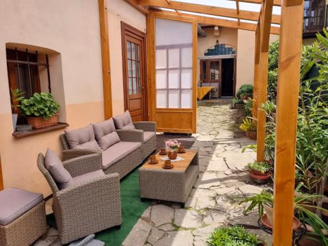 Historical house in the center Levoča with parking — foto 5
