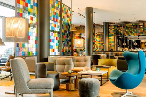 Motel One Köln-Neumarkt — photo 4