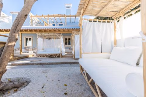 Amália Boutique Suites & Studios - by @ rita´s place — photo 4