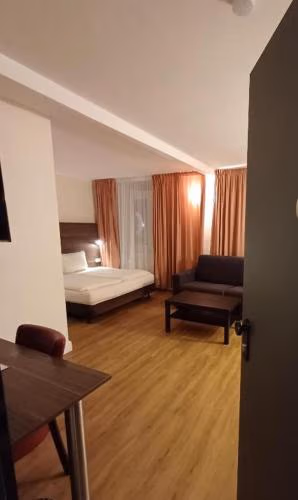 Hotel ARIANA Köln — foto 4