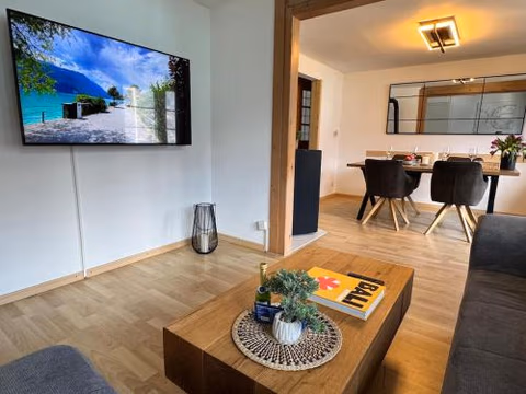 Breathtaking Lake & Mountain View Apartment 2 — foto 8