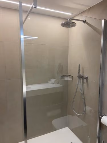 SELF CHECK IN Arbed Living Apartments Arbedo Castione — foto 8
