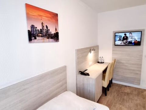 Adler Hotel Frankfurt — foto 3