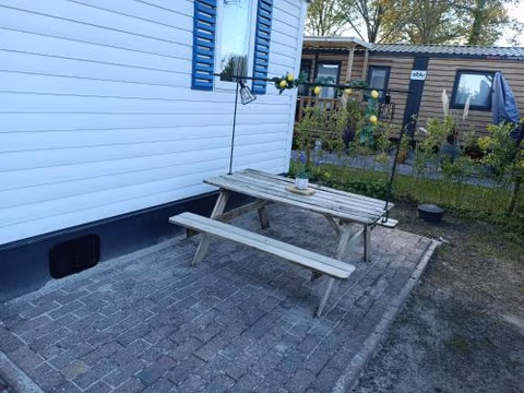 BJ Chalets - Simonsgat 40 - Vakantiepark Lauwersoog- Chalet aan SPEELTUIN — foto 4