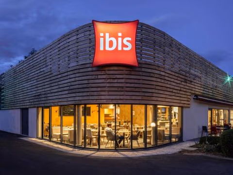 ibis Nuits Saint Georges — foto 1