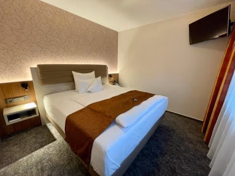 Hotel Merkur — photo 7