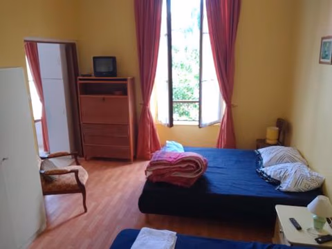 Les Hortensias studio Rez de chaussée — foto 1