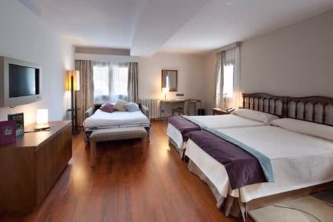 Parador de Villafranca del Bierzo — foto 8