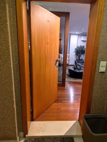 Luxury 3 Bedroom Penthouse With Private Garage — foto 1