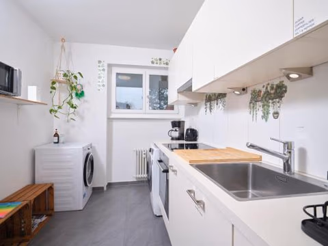 Charmantes Zimmer mit Gemeinschaftsbereichen — foto 8