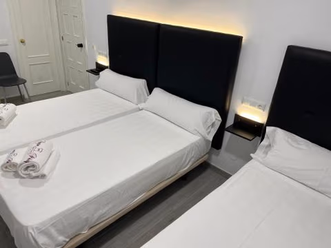 H Pelayo Auto Check-In Rooms — foto 6