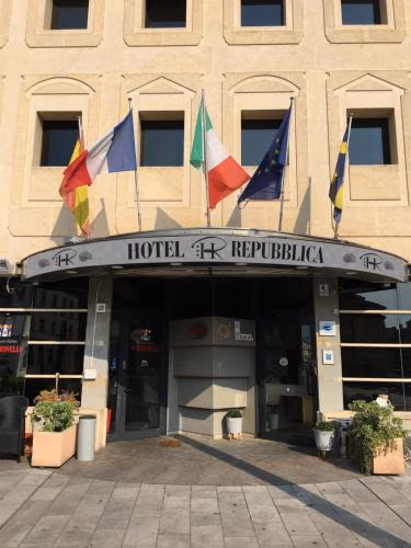 HR Hotel — foto 1