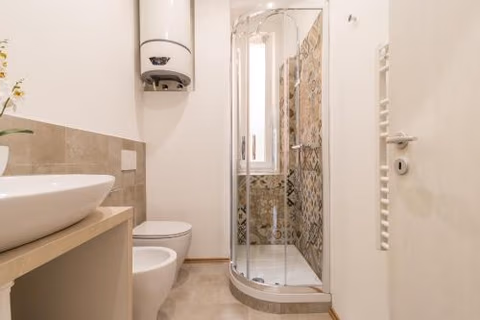 Pregiata camera con bagno privato - Blu di Prussia — foto 6