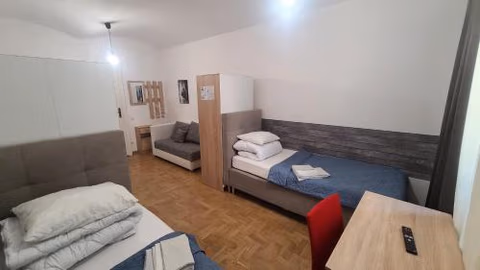 Lorf Hostel&Apartments — photo 9