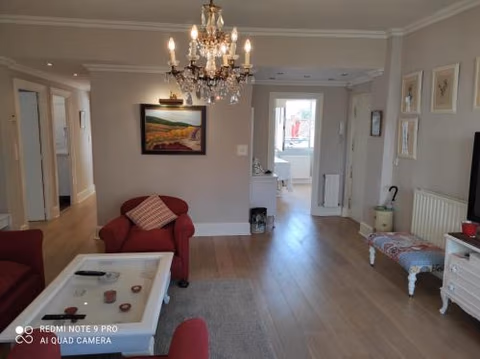 Acogedor piso de 3 habitaciones cerca del metro — foto 3