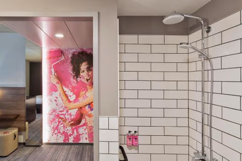 MOXY Frankfurt East — photo 2
