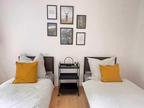 Modern 4 Zi Rooms Netflix, Wifi, Parken CasaLuna85 — photo 3
