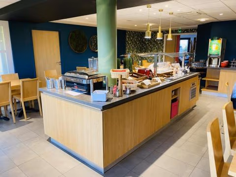 Brit Hotel Reims Croix Blandin — foto 5